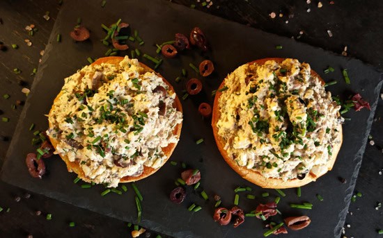 Salată de ouă – Rețeta rapidă și delicioasă