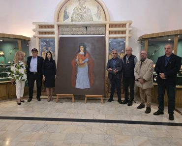 Portretul monumental al Mariei Balsa, fiica lui Vlad Țepeș, expus la Muzeul de Istorie și Arheologie Prahova Portretul monumental al Mariei Balsa, fiica lui Vlad Țepeș, expus la Muzeul de Istorie și Arheologie Prahova