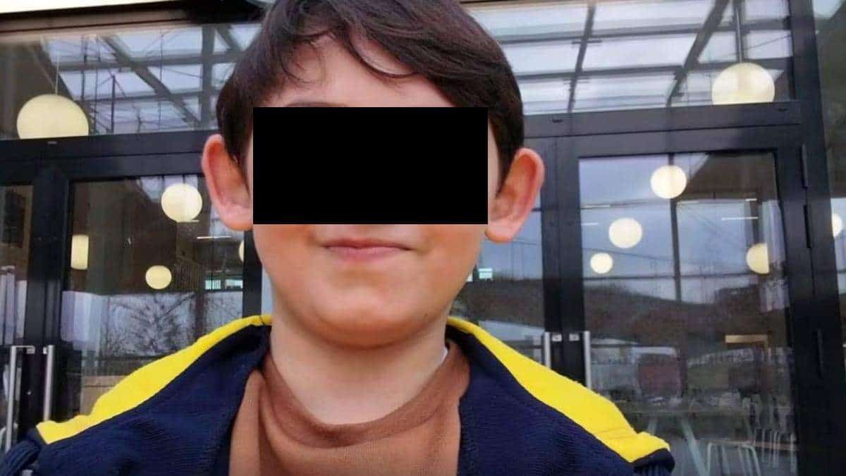 Copil român, torturat până la moarte de mamă și iubit în Belgia! Trupul lui Raul a fost găsit într-o geantă
