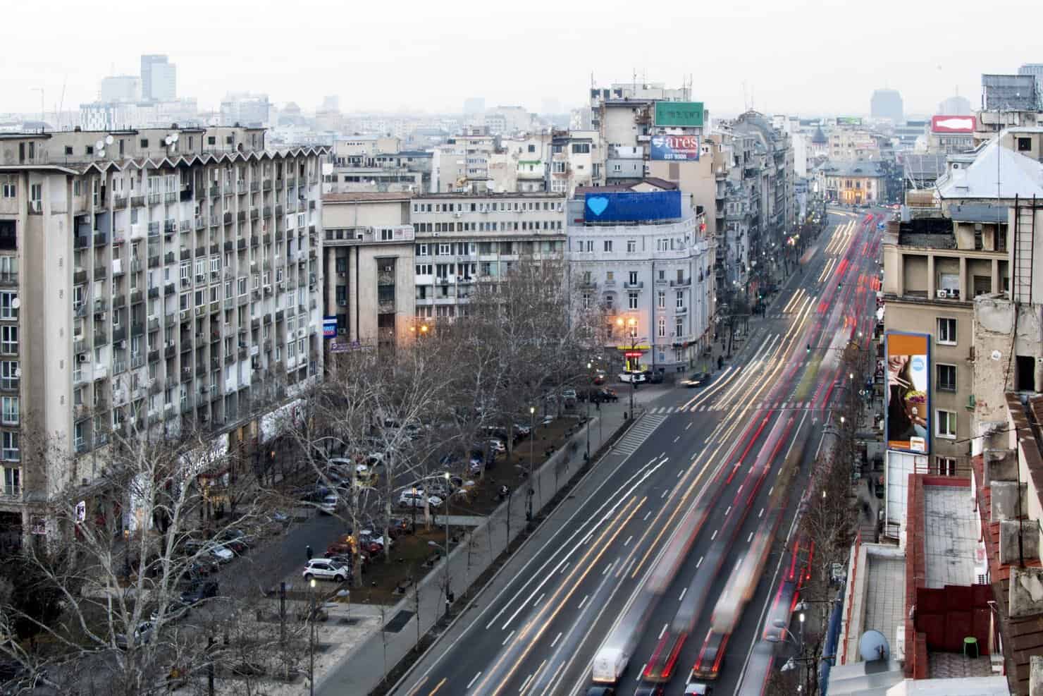 Zonele din București care rămân fără apă rece și curent electric în perioada 4-10 mai 2026. Unde se fac lucrări