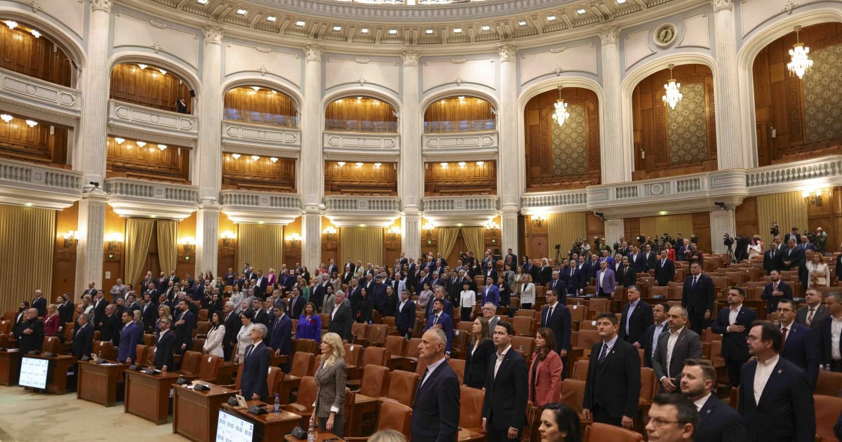 S-au complicat calculele moțiunii de cenzură: unii aleși nu mai susțin demersul. PSD pierde oameni și cooptează alții din Opoziție