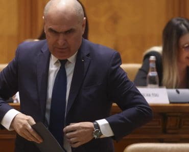 PNL trece în opoziție. Liberalii au votat propunerea lui Bolojan. „A fost o dezbatere lungă”