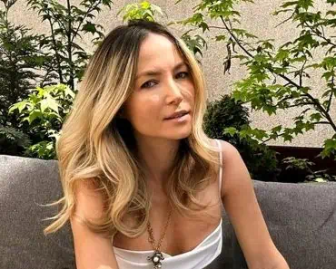 Și frumoasă, și modestă! La ce artificiu cosmetic a renunțat Octavia Geamănu: toate femeile fac asta la salon, ea face acasă!