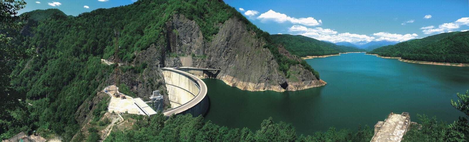 Ce ascunde, de fapt, muntele de la Vidraru. Rețeaua uriașă construită în adâncime pe care puțini români o cunosc