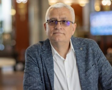 Scandal uriaș în jurul terapeutului Ovidiu Dragoș Argeșanu. Poliția face verificări după acuzațiile șocante venite din partea mai multor femei