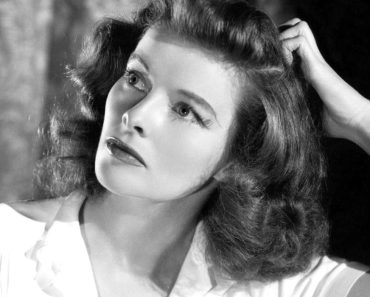 Astăzi, 12 mai, s-a născut Katherine Hepburn. Actrița a fost nominalizată de 12 ori la Oscar. „Dacă respecți toate regulile, pierzi toată distracția”