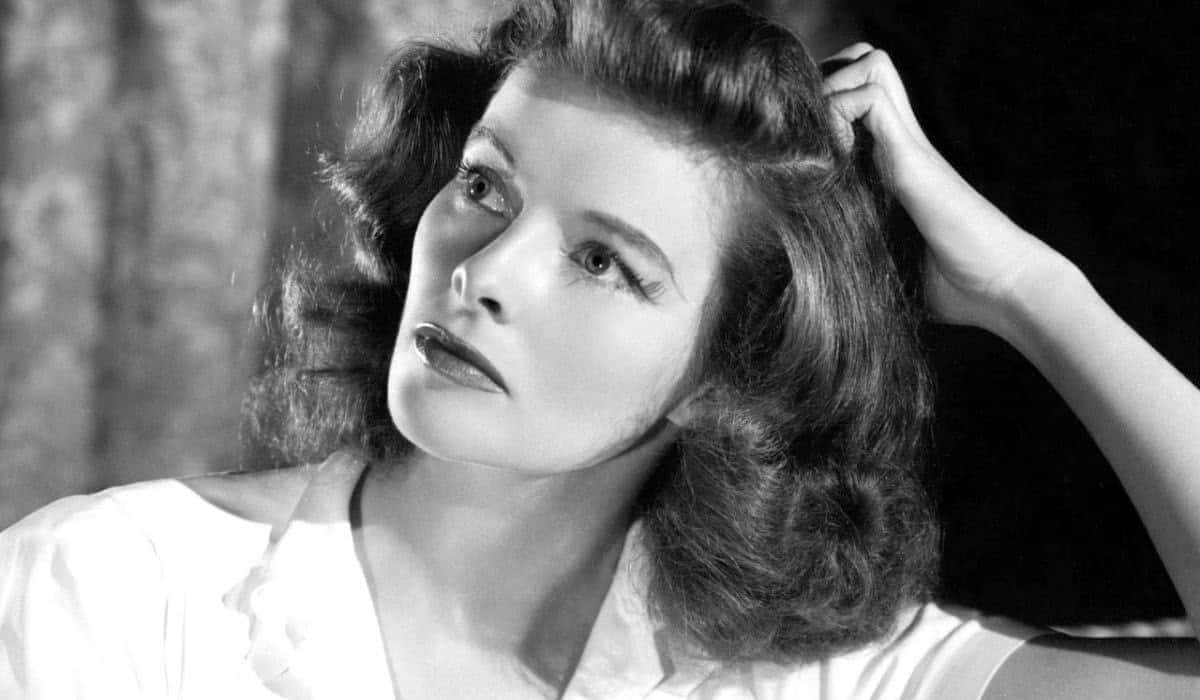 Astăzi, 12 mai, s-a născut Katherine Hepburn. Actrița a fost nominalizată de 12 ori la Oscar. „Dacă respecți toate regulile, pierzi toată distracția”