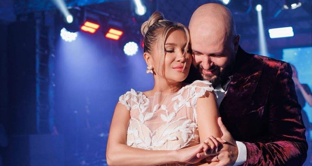 Lora, prima reacție după ce s-a zvonit ce divorțează! Ce spune cântăreața: „A avut o întâlnire…” Lora, prima reacție după ce s-a zvonit ce divorțează! Ce spune cântăreața: „A avut o întâlnire…”