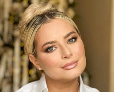 Rețeta Laura Cosoi pentru plăcinta cu brânză dulce și foietaj: „Iese foarte bună”. E un desert simplu pe care vedeta îl prepară acasă