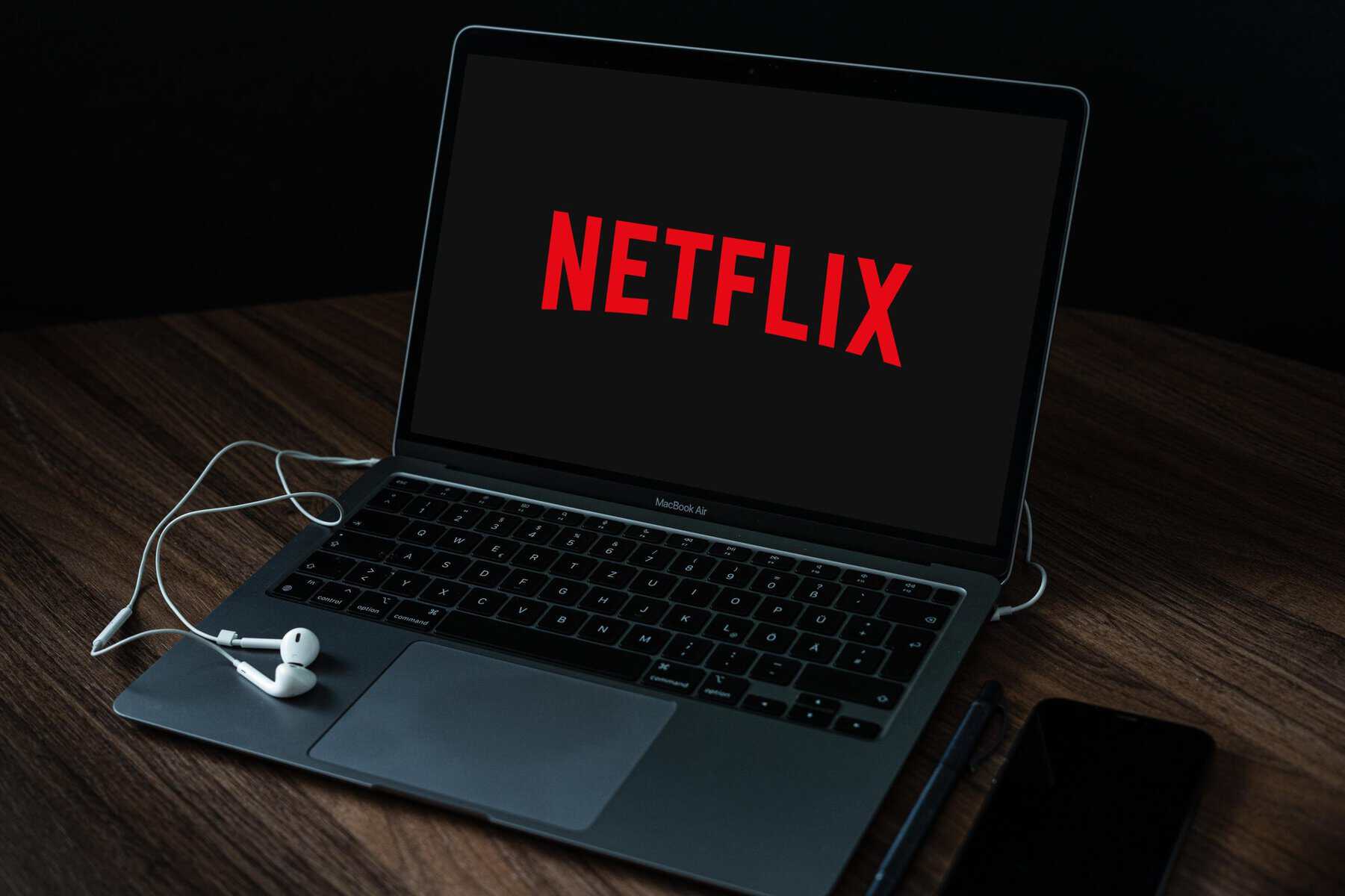 Filmul exploziv care face furori pe Netflix. A ajuns în topul preferințelor din 68 de țări, inclusiv din România