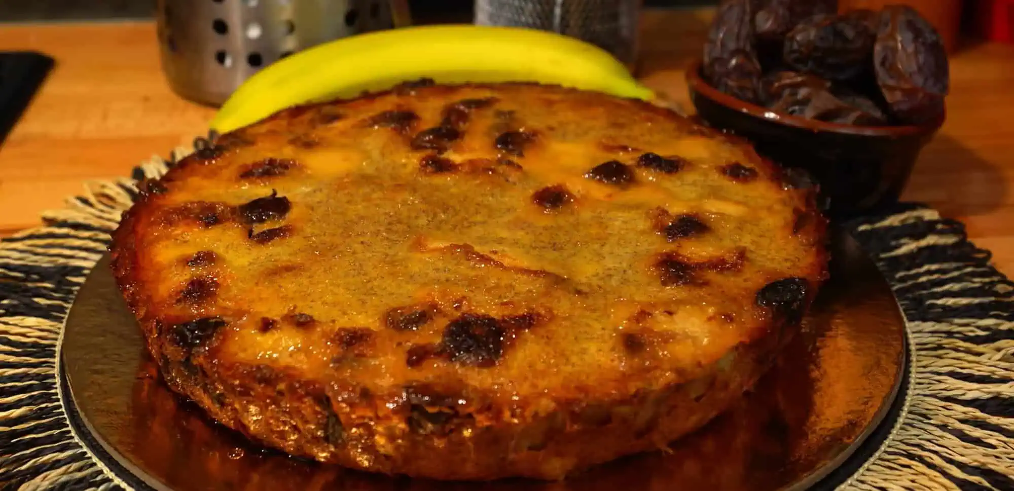 Cum se face tarta cu banane. Nu are zahăr, făină și nici grăsimi. Un bucătar renumit o recomandă Cum se face tarta cu banane. Nu are zahăr, făină și nici grăsimi. Un bucătar renumit o recomandă