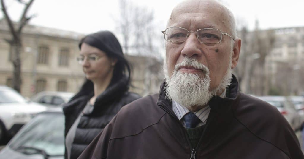 Gelu Voican Voiculescu susține într-un proces împotriva fiicei sale că a vândut fictiv o proprietate să scape de executarea silită