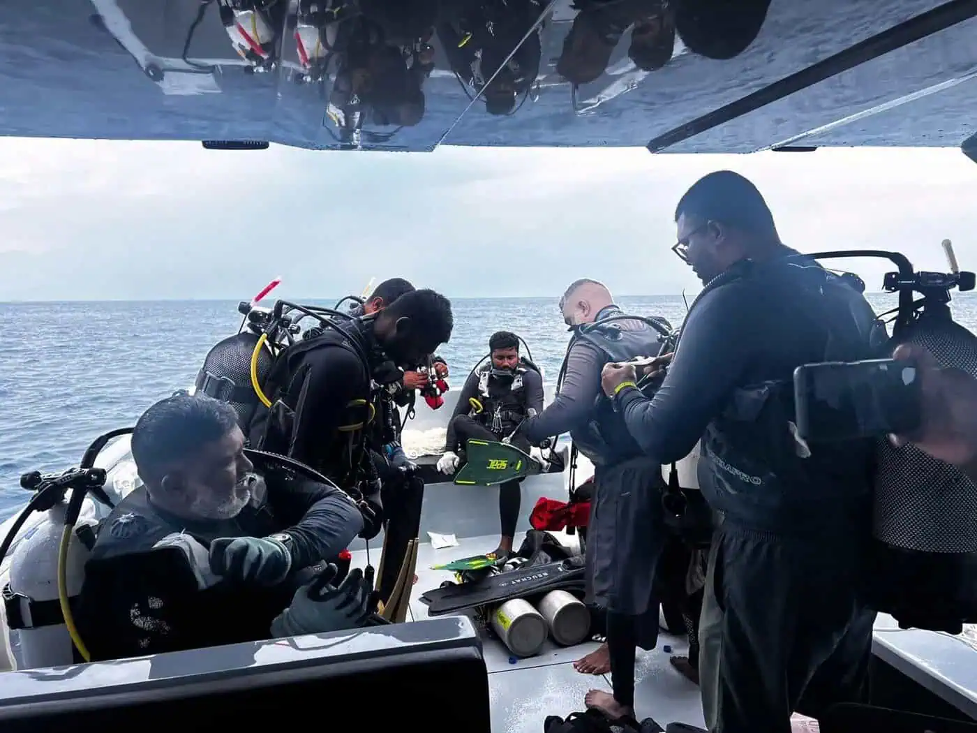Misterul tragediei din Maldive se adâncește. Scafandrul-erou care a recuperat victimele rupe tăcerea despre „peștera care respiră” Misterul tragediei din Maldive se adâncește. Scafandrul-erou care a recuperat victimele rupe tăcerea despre „peștera care respiră”