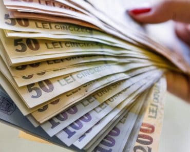 Controale în sistemul de asistență socială: amenzi de peste 400.000 de lei și propunere de retragere a unei licențe, în luna aprilie