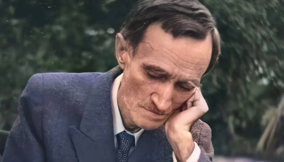 De ce a murit, de fapt, George Bacovia. Boala care i-ar fi influențat depresia și ultimii ani de viață ai poetului De ce a murit, de fapt, George Bacovia. Boala care i-ar fi influențat depresia și ultimii ani de viață ai poetului