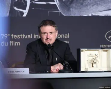Triumf pentru România la Cannes! Cristian Mungiu a câștigat Palme d’Or cu „Fjord”