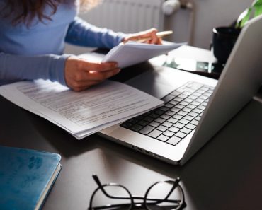 Cum verifici online vechimea în muncă. Procedura prin care afli dacă toate perioadele lucrate apar în evidențele Casei de Pensii