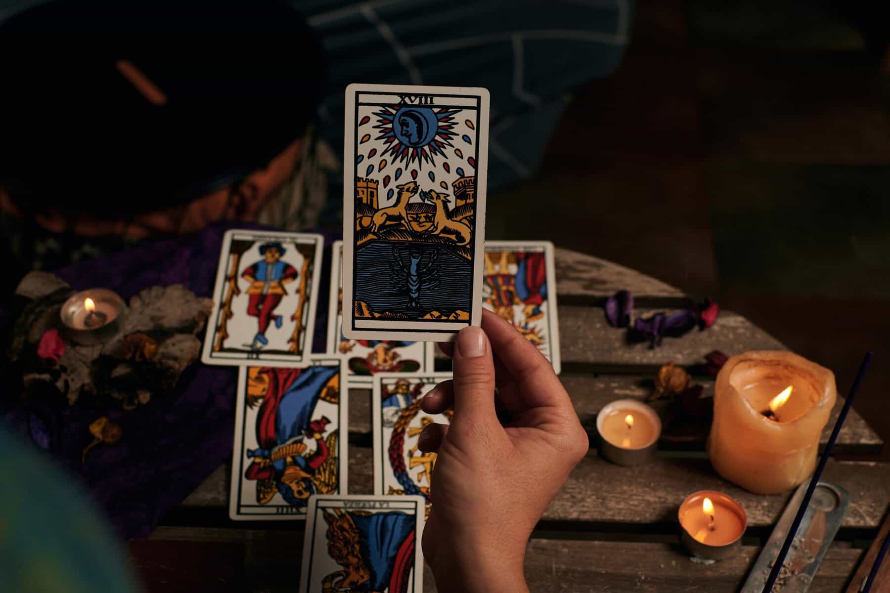 Horoscop tarot săptămâna 25–31 mai 2026. Schimbări importante anunțate de „Roata Norocului”