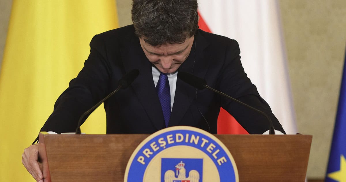 Cum ar vota românii la un referendum pentru demiterea președintelui Nicușor Dan (sondaj)
