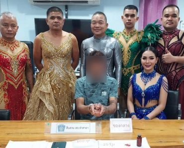 Cum au reușit 5 polițiști să prindă un traficant de droguri la un festival din Thailanda. Imaginea a devenit virală