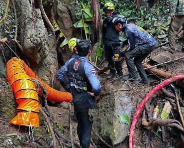 Miracol în Laos! Cinci dintre sătenii blocați în peștera inundată, găsiți în viață după 8 zile