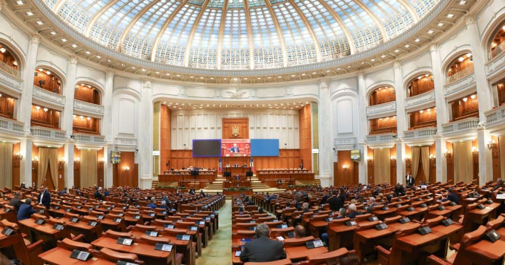 „PSD sună prin PNL și USR”. Un deputat liberal spune că social-democrații caută susținere pentru un Guvern condus de Eugen Tomac