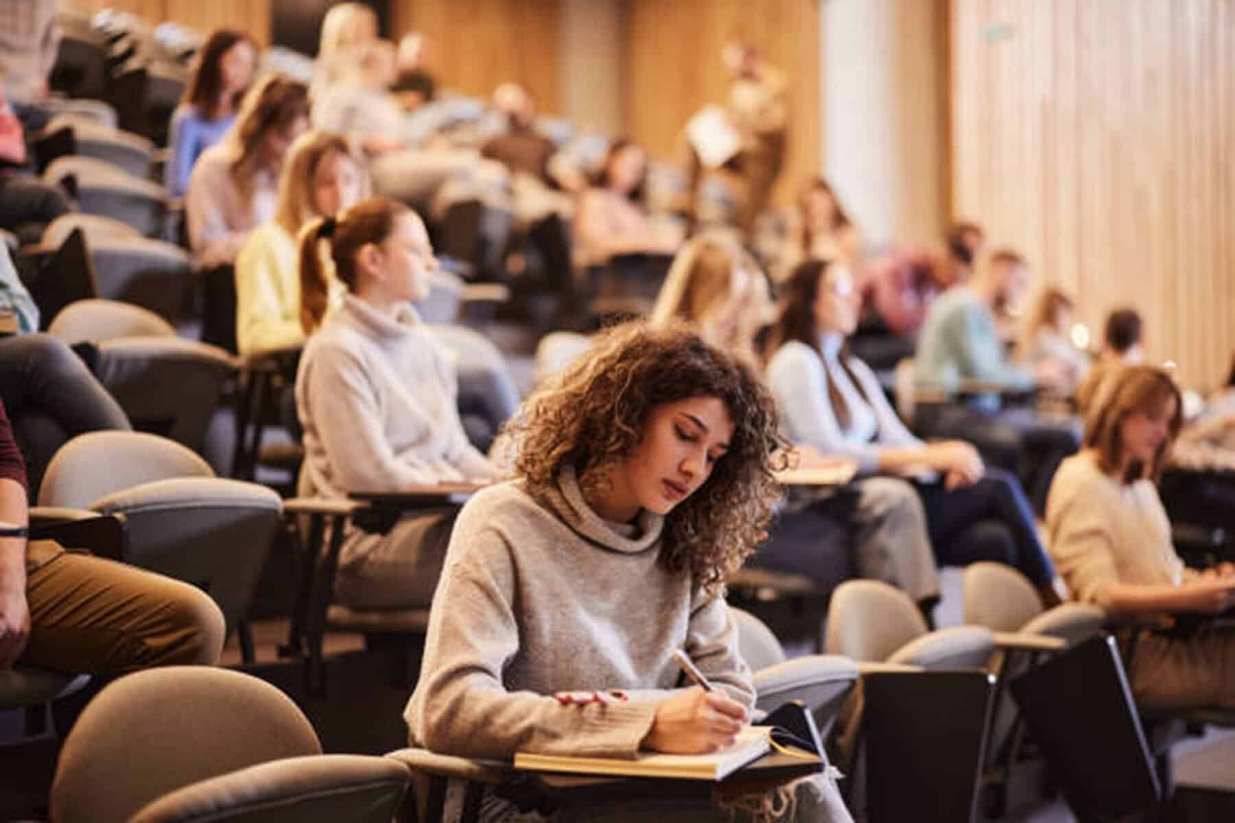 Facultatea din România unde aproape toți absolvenții își găsesc imediat job. A intrat în elita universităților din Europa