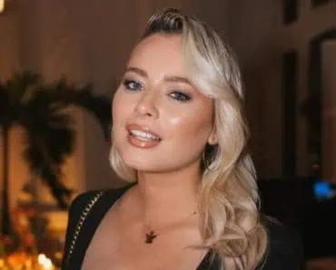 Cum arată Laura Cosoi la revederea de 25 de ani de la absolvirea liceului din Iași. Imaginile care au făcut înconjurul internetului