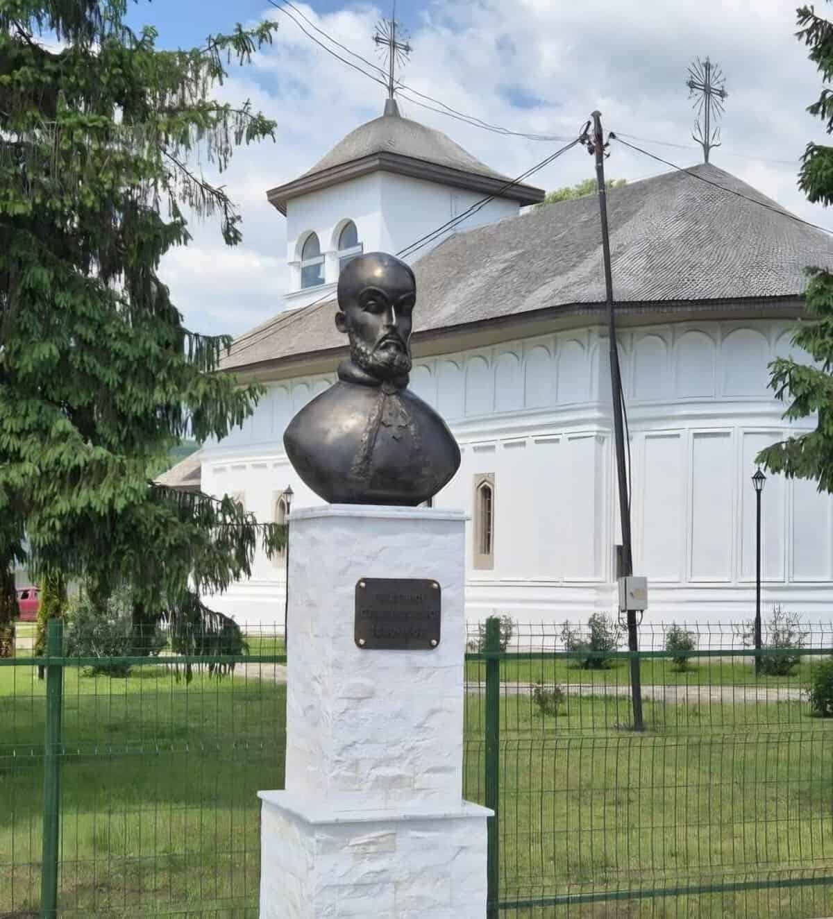 Bustul marelui spătar Drăghici Cantacuzino va fi inaugurat la Măgureni. SMV Ploiești cere Ministerului Culturii o mai bună valorificare a moștenirii Cantacuzinilor