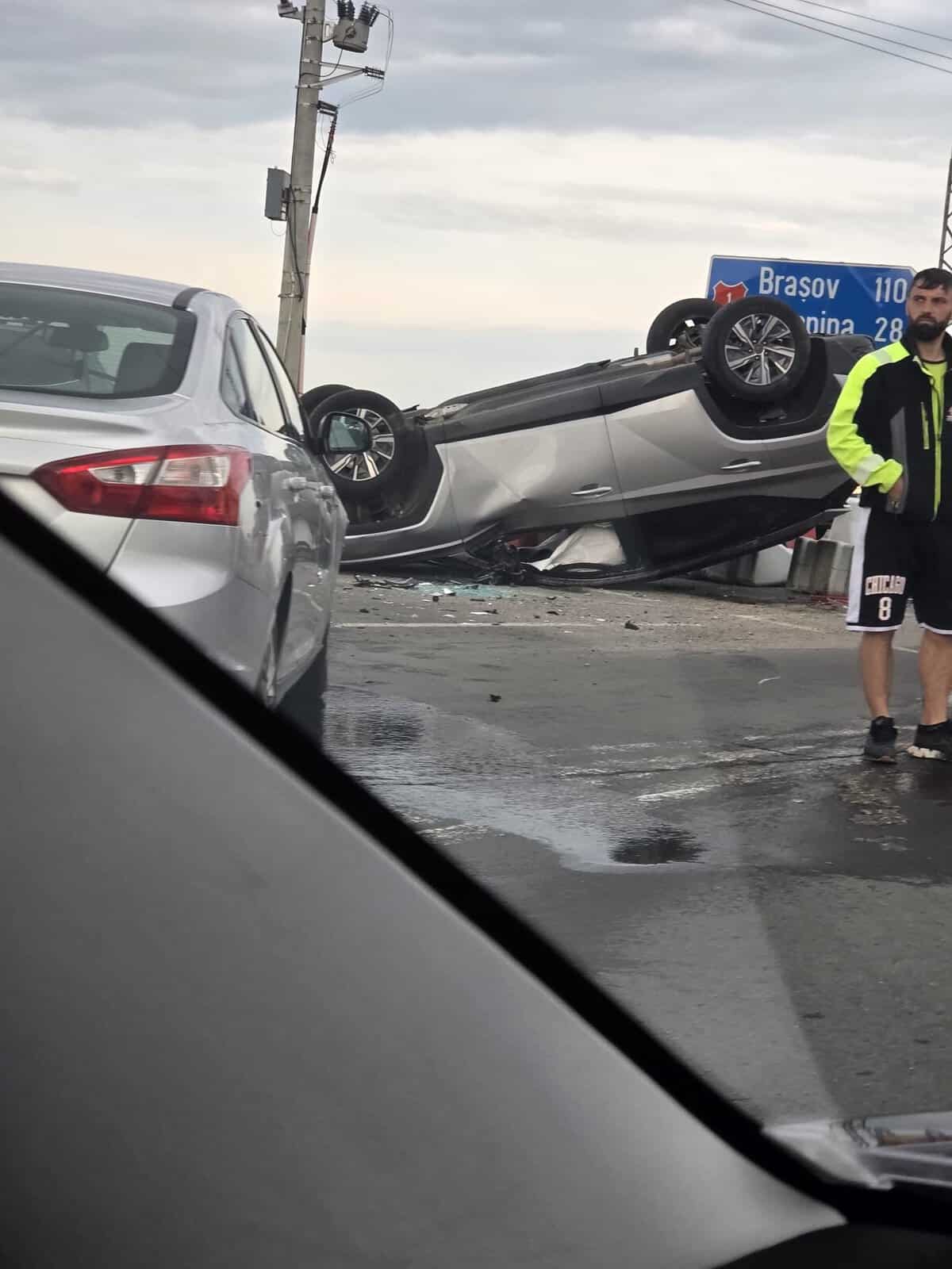 Accident grav pe DN1, în giratoriul de la Păulești Accident grav pe DN1, în giratoriul de la Păulești