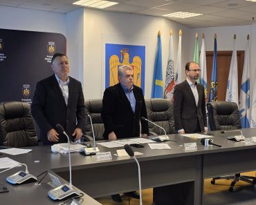 BREAKING NEWS: Tun imobiliar BLOCAT în Consiliul Local! Consilierii au oprit „pomana” pentru benzinăria MOL / Ploieștiul încasa redevențe de 3 lei/mp în timp ce Baia Mare încasează de 10 ori mai mult! BREAKING NEWS: Tun imobiliar BLOCAT în Consiliul Local! Consilierii au oprit „pomana” pentru benzinăria MOL / Ploieștiul încasa redevențe de 3 lei/mp în timp ce Baia Mare încasează de 10 ori mai mult!