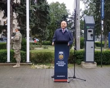 „Thug Life” la Prefectură: Daniel Nicodim execută public Primăria cu un sarcasm istoric! „Aveți grijă să nu călcați soldații Armatei Române cu mașinile de drift!”