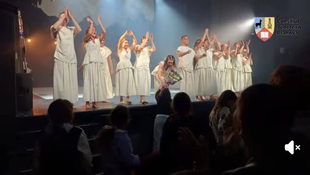 Spectacol de poveste la Teatrul „Toma Caragiu” pentru copiii de la DGASPC Prahova: Pentru mulți dintre ei, a fost prima dată când au pășit într-o sală de spectacol Spectacol de poveste la Teatrul „Toma Caragiu” pentru copiii de la DGASPC Prahova: Pentru mulți dintre ei, a fost prima dată când au pășit într-o sală de spectacol
