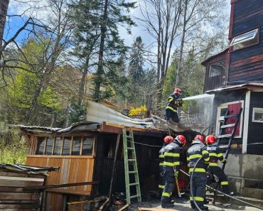 Ar fi ars ca o torță! Pompierii au împiedicat un dezastru la Sinaia