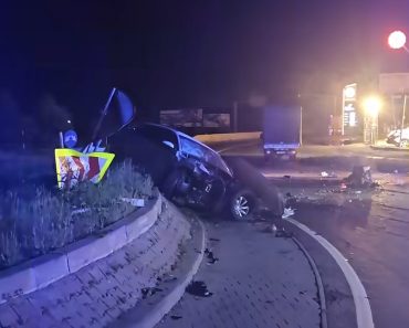 O fi făcut drifturi? Ploieșteanul care s-a înfipt în giratoriul de la Rompetrol (DN 1) era beat criță și avea permisul suspendat