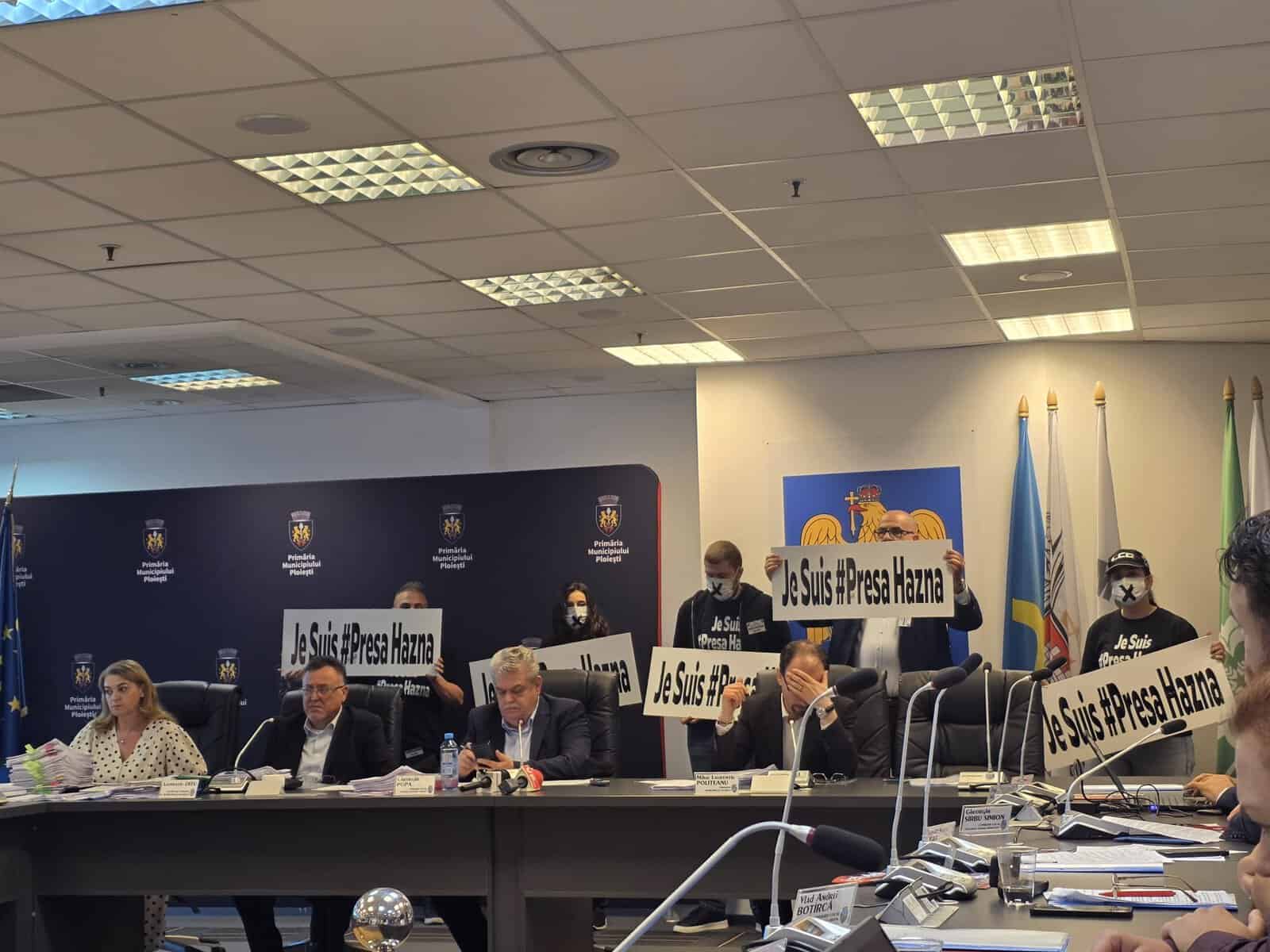 Chintă spartă! Polițeanu, criticat dur în problema păcănelelor. Consilierul Mihai Apostolache: Vă prezentați total nepregătit! Chintă spartă! Polițeanu, criticat dur în problema păcănelelor. Consilierul Mihai Apostolache: Vă prezentați total nepregătit!