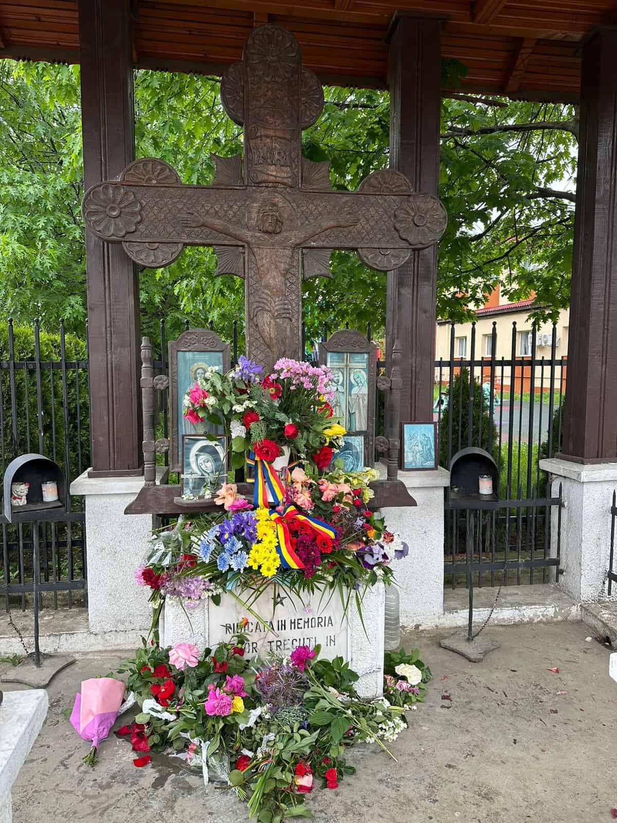 Primăria Blejoi: De Ziua Eroilor, joi, 21 mai, am cinstit memoria celor care s-au jertfit pentru țară