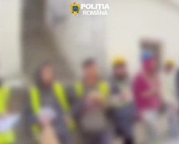 Grup de hoți din magazine prins în Bușteni. Nouă persoane, bărbați și femei, aduse la audieri