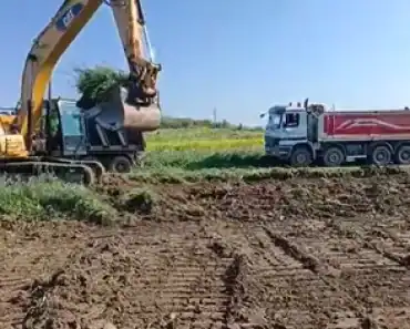 Mormânt vechi de circa 5.000 de ani, descoperit la Băicoi, pe şantierul unui pasaj suprateran peste DN 1 Mormânt vechi de circa 5.000 de ani, descoperit la Băicoi, pe şantierul unui pasaj suprateran peste DN 1