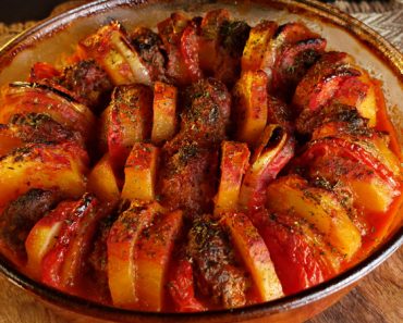 Musaca de vită cu legume – Rețeta rapidă și savuroasă