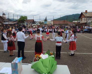 Primăria Valea Doftanei: Astăzi celebrăm împreună Ziua Școlii Primăria Valea Doftanei: Astăzi celebrăm împreună Ziua Școlii