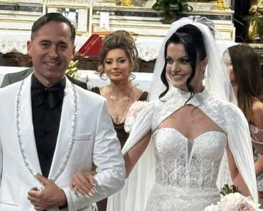 Magdalena Chihaia și Dinu Maxer celebrează primul an de căsătorie: „Răzbim dacă suntem atacați sau «înjunghiați» pe la spate” Magdalena Chihaia și Dinu Maxer celebrează primul an de căsătorie: „Răzbim dacă suntem atacați sau «înjunghiați» pe la spate”