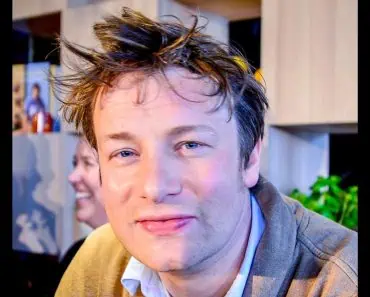 Jamie Oliver a renunțat la un ingredient clasic din rețeta de gnocchi. Preparatul care se face mai ușor decât cred mulți Jamie Oliver a renunțat la un ingredient clasic din rețeta de gnocchi. Preparatul care se face mai ușor decât cred mulți