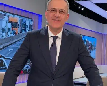 Răzvan Dumitrescu își încheie parcursul la Antena 3 CNN după aproape 16 ani. Mesajul transmis în direct telespectatorilor