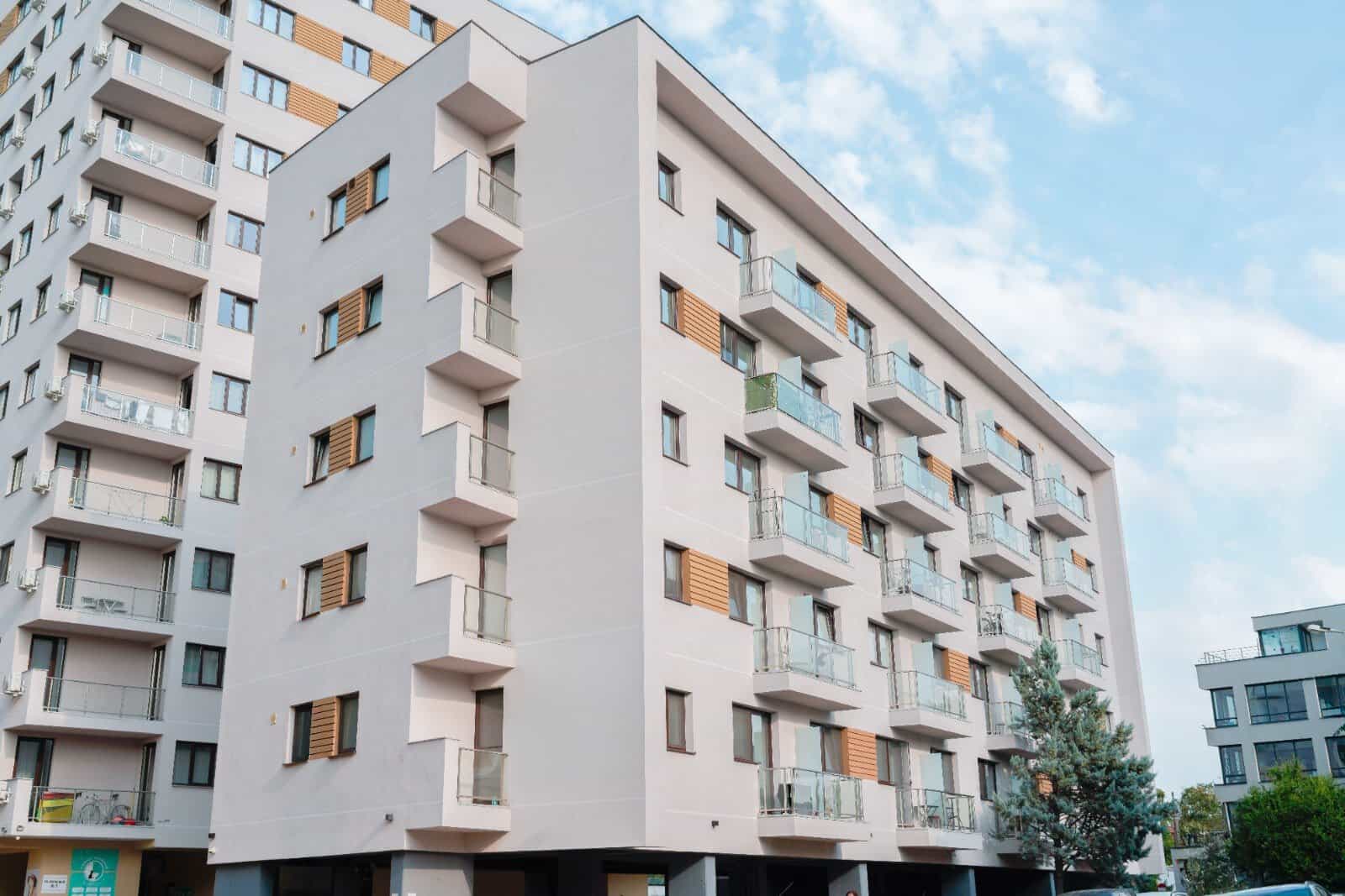 S-a mutat într-un bloc nou și a avut un șoc! Cum au reușit vecinii să îl scoată din minți: „Nesimțirea este la cote maxime” S-a mutat într-un bloc nou și a avut un șoc! Cum au reușit vecinii să îl scoată din minți: „Nesimțirea este la cote maxime”