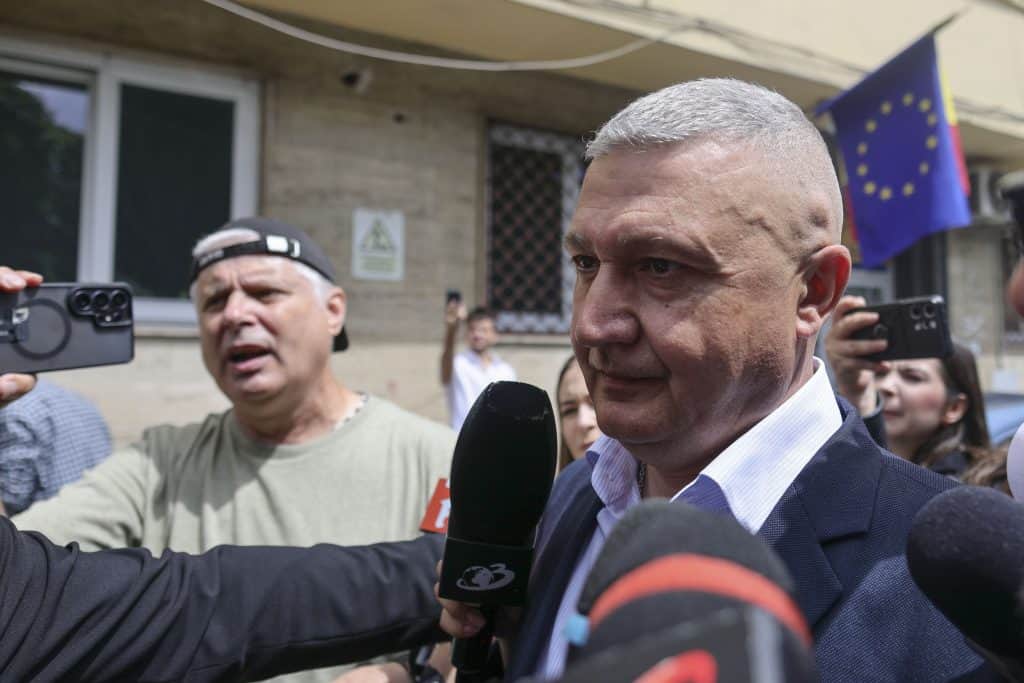 Șeful Armatei Române, generalul Gheorghiță Vlad, a fost pus sub acuzare de DNA. Anunțul oficial al procurorilor anticorupție