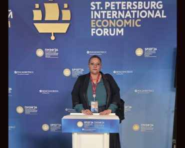 Șoșoacă, față în față cu Putin la Sankt Petersburg: „Românii nu vă urăsc. Nu vrem să ajutăm Ucraina.” Replica liderului rus