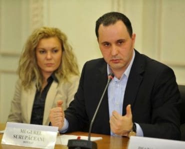 Alertă în Târgu Jiu: soția unui om de afaceri cunoscut a fost găsită spânzurată în casă