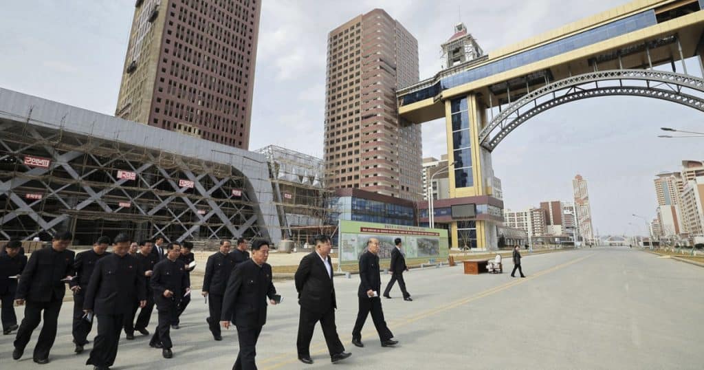 „Regimul este mai bogat ca niciodată”. Cum a devenit Coreea de Nord o surpriză economică cu ajutorul Chinei și Rusiei: „O realizare”