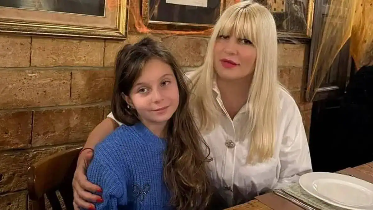 Elena Udrea, primul interviu cu fiica sa, Eva. Cât de greu le-a fost să stea despărțite: „Prima dată când m-au luat de lângă Eva, avea 10 zile, abia se născuse” Elena Udrea, primul interviu cu fiica sa, Eva. Cât de greu le-a fost să stea despărțite: „Prima dată când m-au luat de lângă Eva, avea 10 zile, abia se născuse”